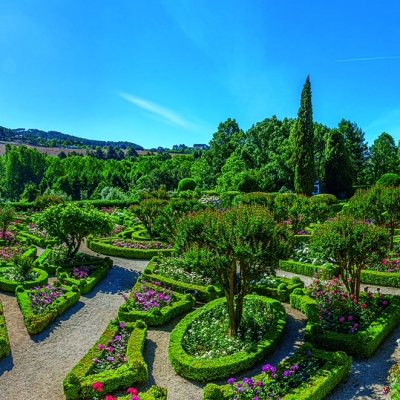 Calendar cu imagini Gardens, 31.5 x 48 cm, 12 file, 2026
